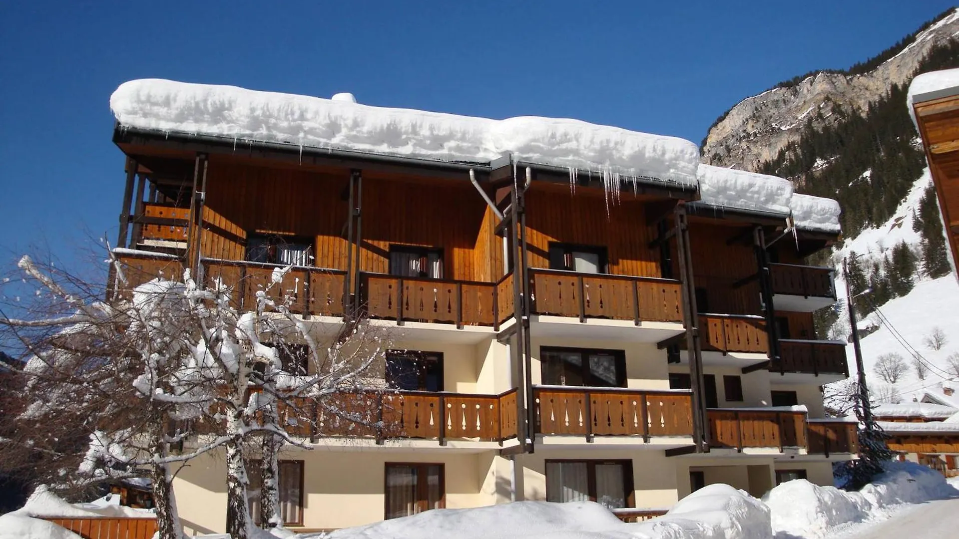 Appartement 3 Pieces En Plein Centre, Proche Commerces Et Telepherique, Ideal Famille ! - Fr-1-464-126 Pralognan-la-Vanoise 0*,  France